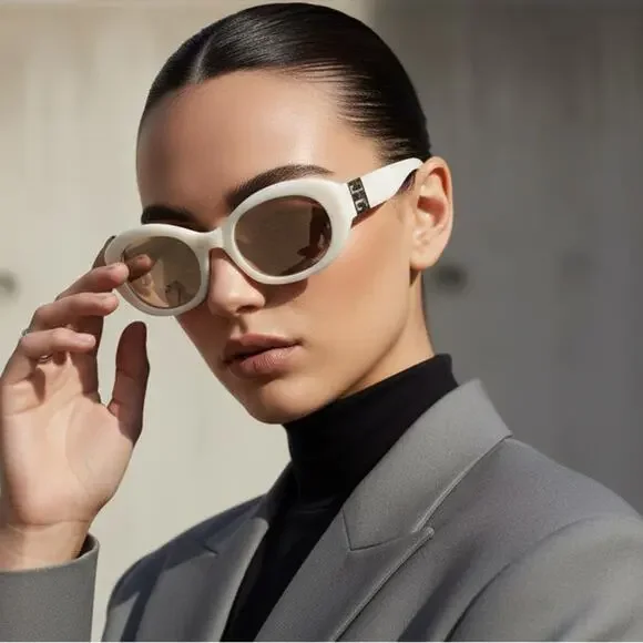 New! Givenchy Chic Cream Sunglasses, GV40091F 25G, Authentic - Picture 2 of 8